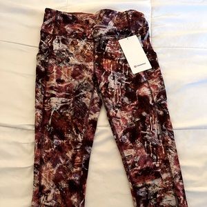 NWT Lululemon Invigorate HR Tight 25” - Size 8